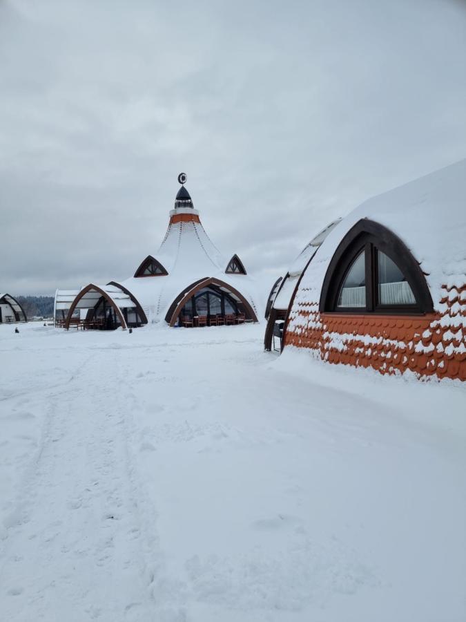 Hunnia - Huntanya Hotel Vlahita Exterior photo
